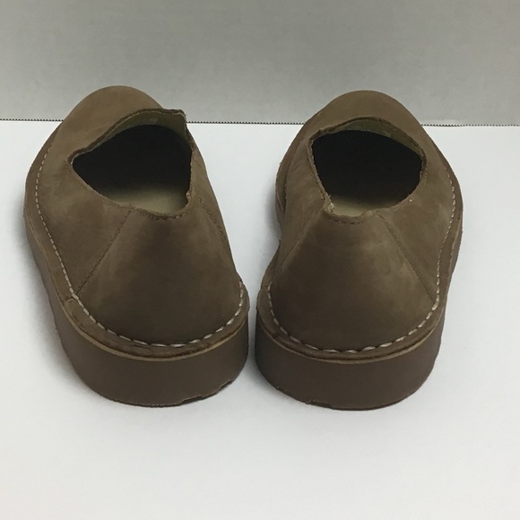L.L. Bean Stonington nubuck slip on loafer. ID 507369. Brown. 9 - Picture 4 of 6